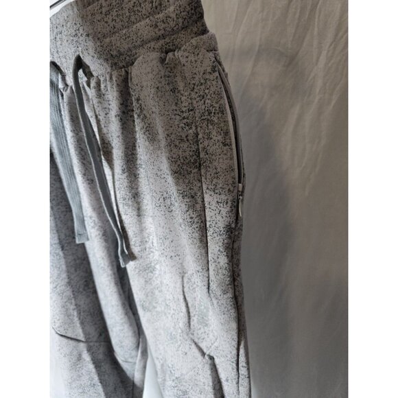 Gymshark Chalk Joggers Women's Gray White Paint Splatter Cut Out Knees Zip- XS - Picture 7 of 12